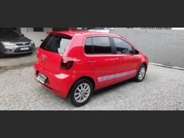 VOLKSWAGEN - FOX - 2013/2014 - Vermelha - R$ 49.900,00