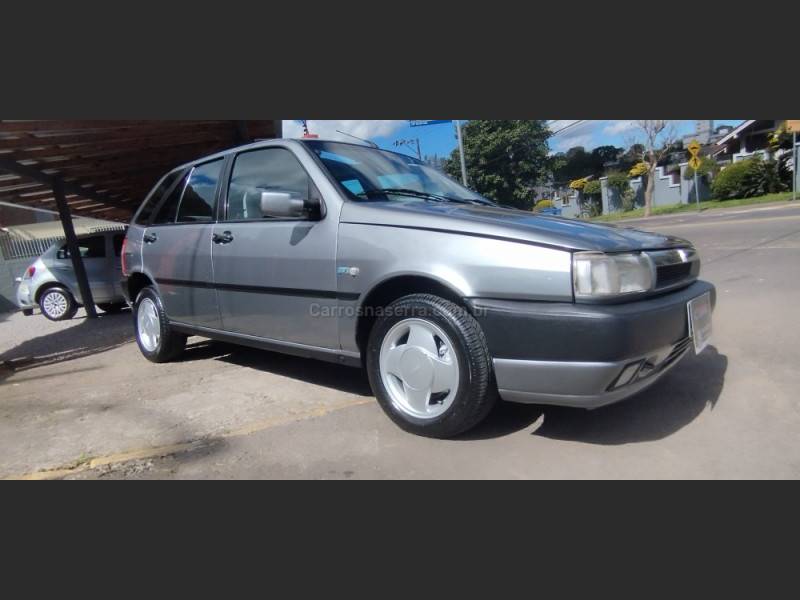 FIAT - TIPO - 1995/1995 - Prata - R$ 35.900,00