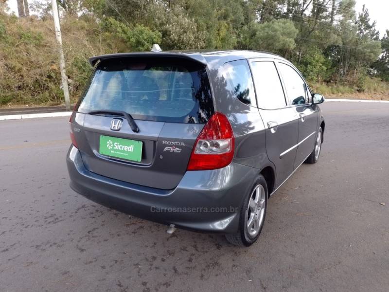 HONDA - FIT - 2008/2008 - Cinza - R$ 34.900,00