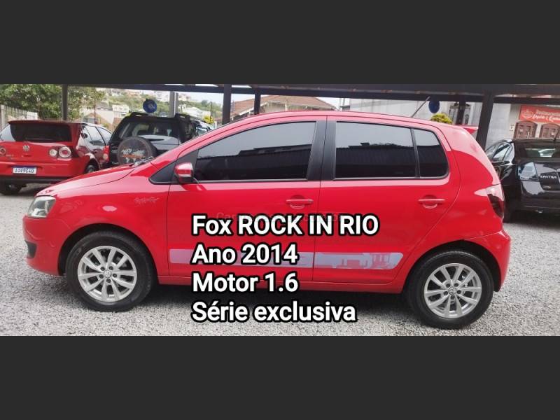VOLKSWAGEN - FOX - 2013/2014 - Vermelha - R$ 49.900,00