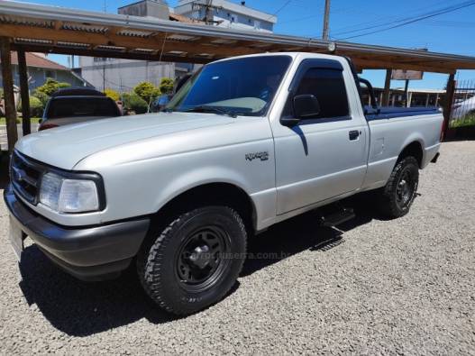 FORD - RANGER - 1997/1997 - Prata - R$ 36.900,00