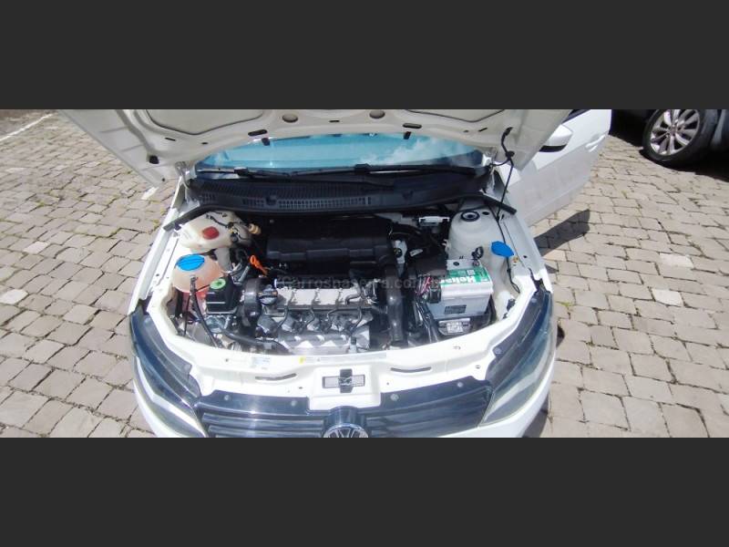 VOLKSWAGEN - GOL - 2013/2014 - Branca - R$ 37.000,00