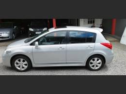 NISSAN - TIIDA - 2012/2013 - Prata - R$ 35.900,00