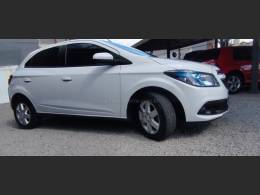 CHEVROLET - ONIX - 2012/2013 - Branca - R$ 43.900,00