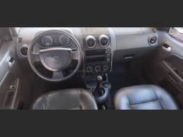 FORD - ECOSPORT - 2003/2004 - Prata - R$ 26.500,00