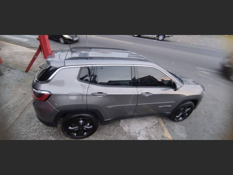 JEEP - COMPASS - 2016/2017 - Cinza - R$ 91.500,00