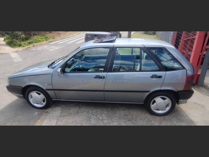 FIAT - TIPO - 1995/1995 - Prata - R$ 35.900,00