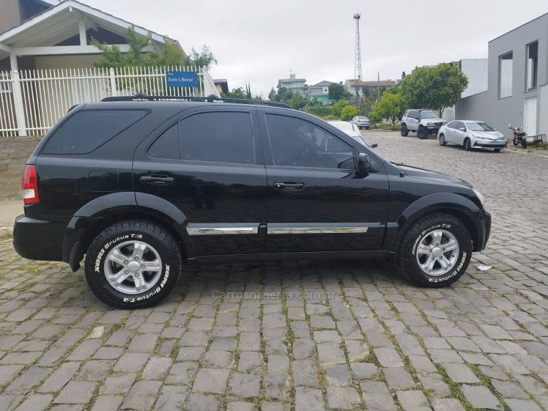 KIA MOTORS - SORENTO - 2005/2005 - Preta - R$ 50.900,00