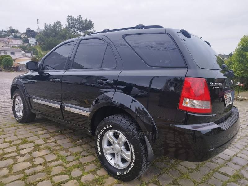 KIA MOTORS - SORENTO - 2005/2005 - Preta - R$ 50.900,00