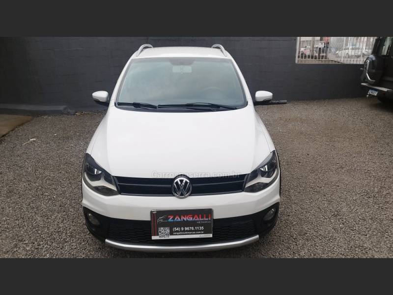 VOLKSWAGEN - CROSSFOX - 2010/2011 - Branca - R$ 43.500,00