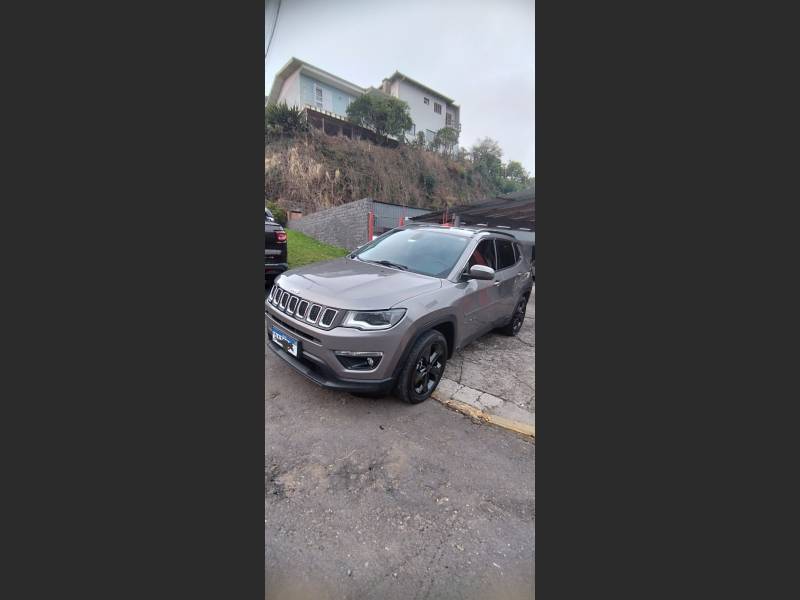 JEEP - COMPASS - 2016/2017 - Cinza - R$ 91.500,00