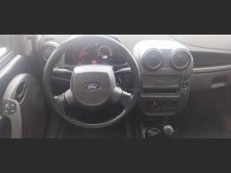 FORD - KA - 2011/2012 - Preta - R$ 23.500,00