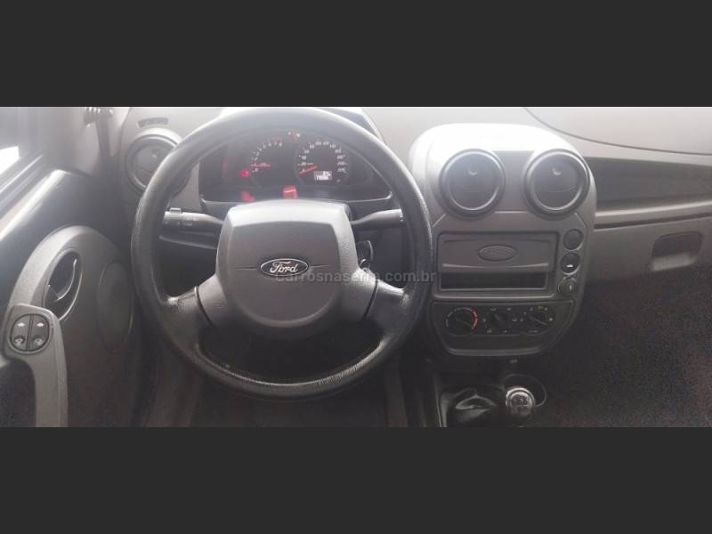 FORD - KA - 2011/2012 - Preta - R$ 23.500,00