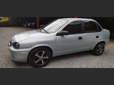 CHEVROLET - CLASSIC - 2009/2010 - Prata - R$ 23.500,00