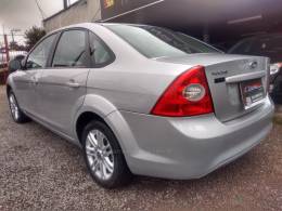 FORD - FOCUS - 2011/2012 - Prata - R$ 38.900,00