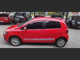 VOLKSWAGEN - FOX - 2013/2014 - Vermelha - R$ 49.900,00
