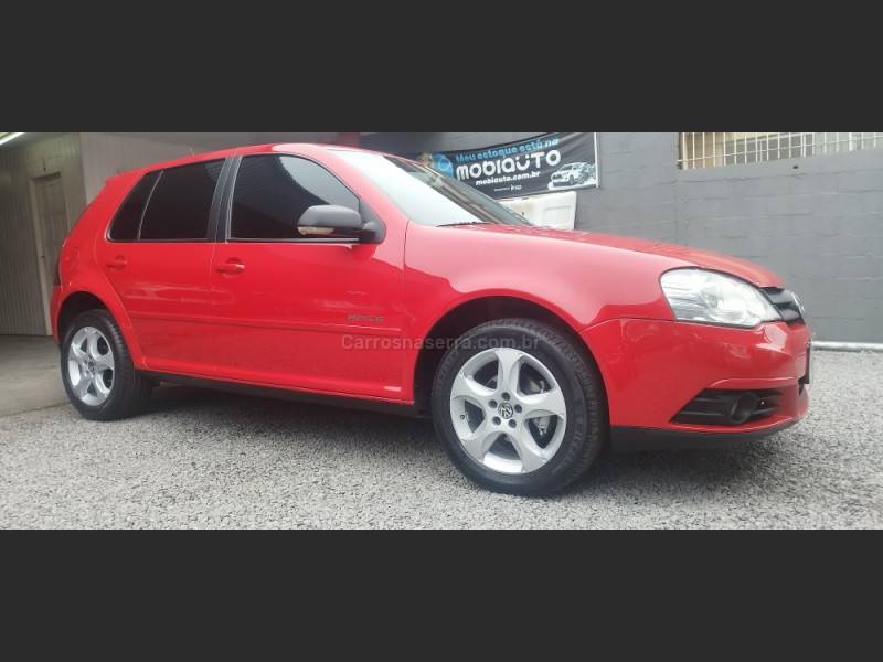 VOLKSWAGEN - GOLF - 2008/2009 - Vermelha - R$ 42.500,00