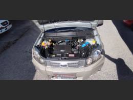 FORD - ECOSPORT - 2011/2012 - Bege - R$ 41.900,00
