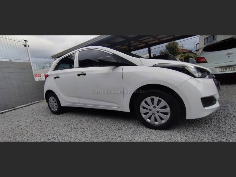 HYUNDAI - HB20 - 2017/2017 - Branca - R$ 51.900,00