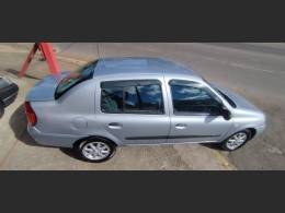 RENAULT - CLIO - 2007/2007 - Prata - R$ 21.900,00