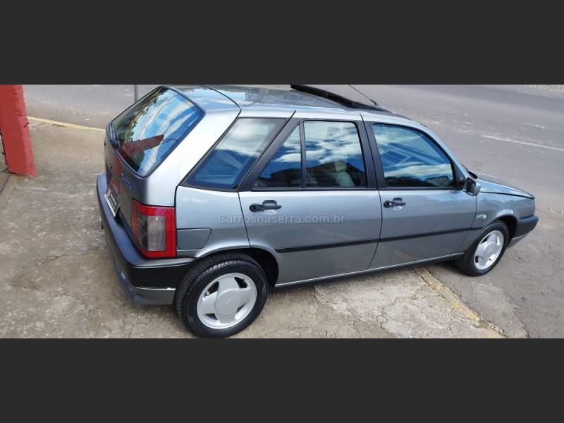 FIAT - TIPO - 1995/1995 - Prata - R$ 35.900,00