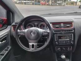 VOLKSWAGEN - FOX - 2013/2014 - Vermelha - R$ 49.900,00