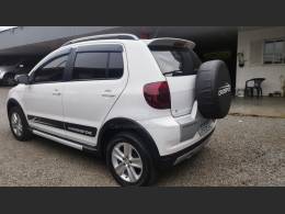 VOLKSWAGEN - CROSSFOX - 2010/2011 - Branca - R$ 43.500,00