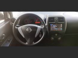 NISSAN - MARCH - 2015/2016 - Prata - R$ 44.900,00