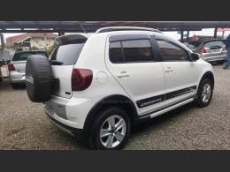 VOLKSWAGEN - CROSSFOX - 2010/2011 - Branca - R$ 43.500,00