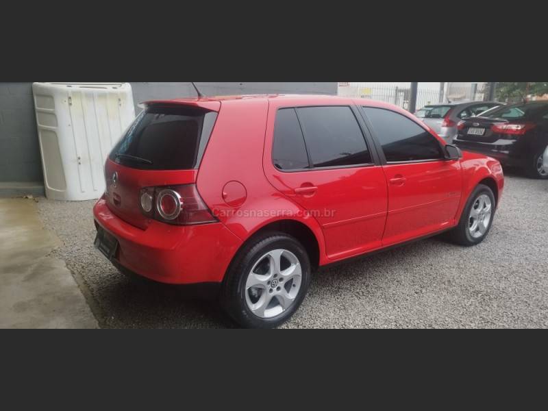 VOLKSWAGEN - GOLF - 2008/2009 - Vermelha - R$ 42.500,00