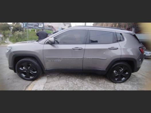 JEEP - COMPASS - 2016/2017 - Cinza - R$ 91.500,00