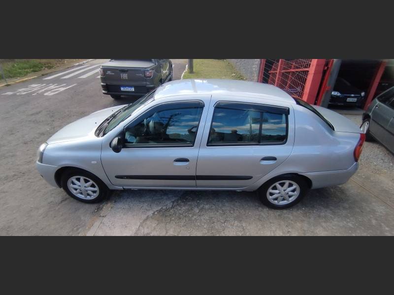 RENAULT - CLIO - 2007/2007 - Prata - R$ 21.900,00