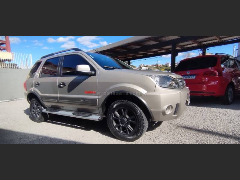 FORD - ECOSPORT - 2011/2012 - Bege - R$ 41.900,00