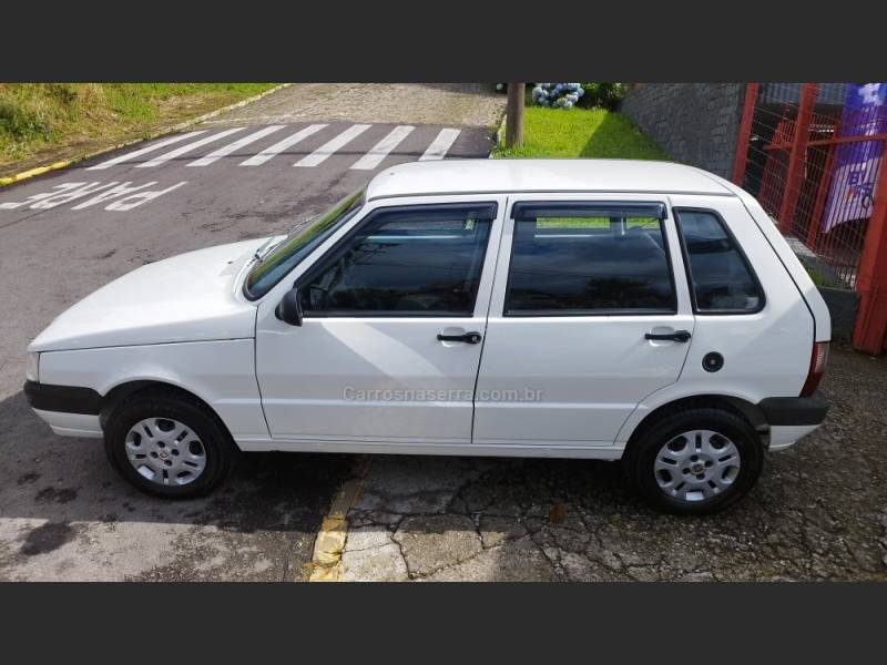 FIAT - UNO - 2012/2013 - Branca - R$ 28.900,00