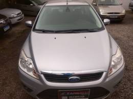 FORD - FOCUS - 2011/2012 - Prata - R$ 38.900,00