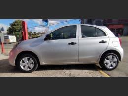 NISSAN - MARCH - 2015/2016 - Prata - R$ 44.900,00